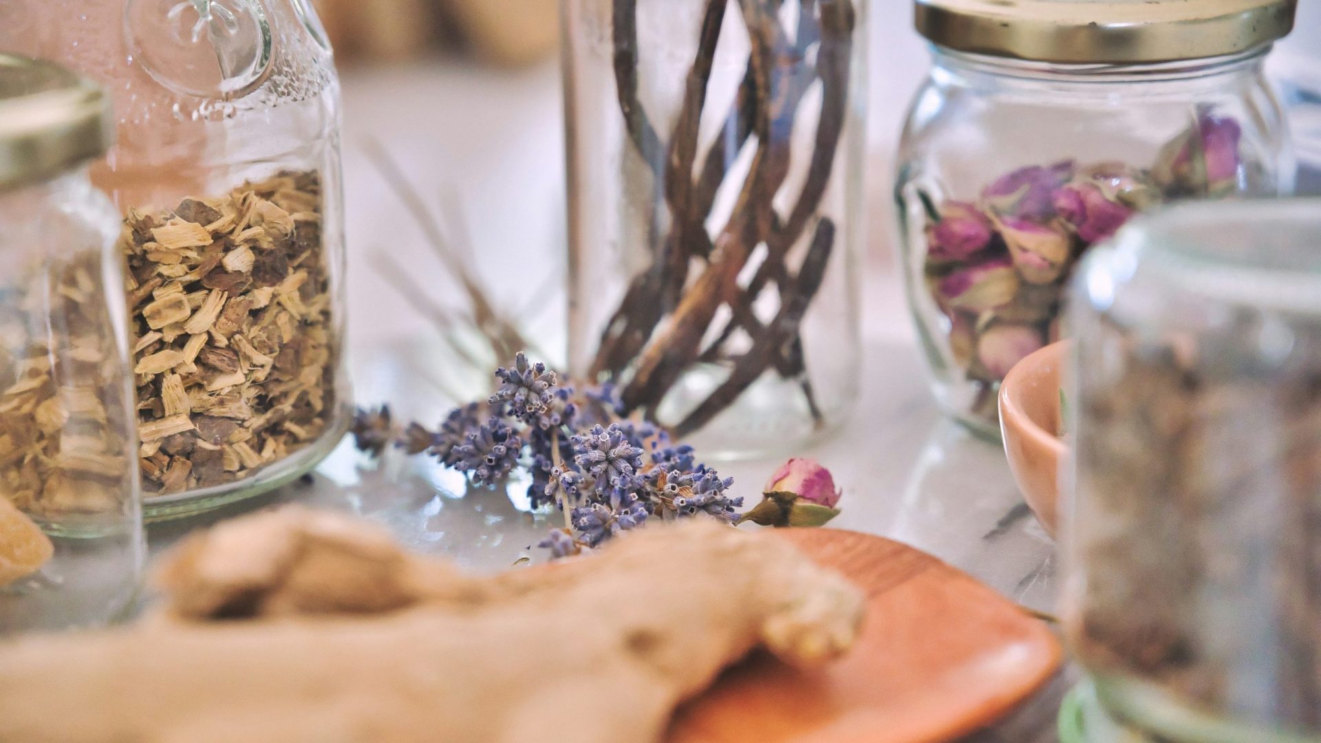 thlt-lcx-9FYKe4PvZN0-unsplash